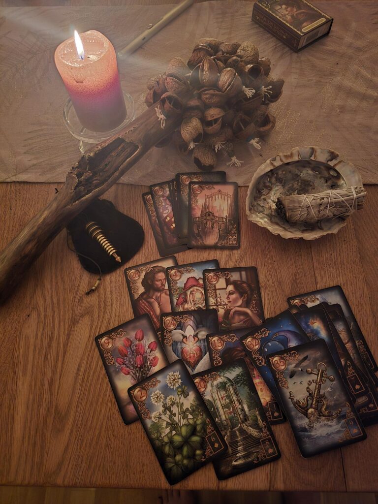 Kartenlegen – Klarheit für deine Fragen